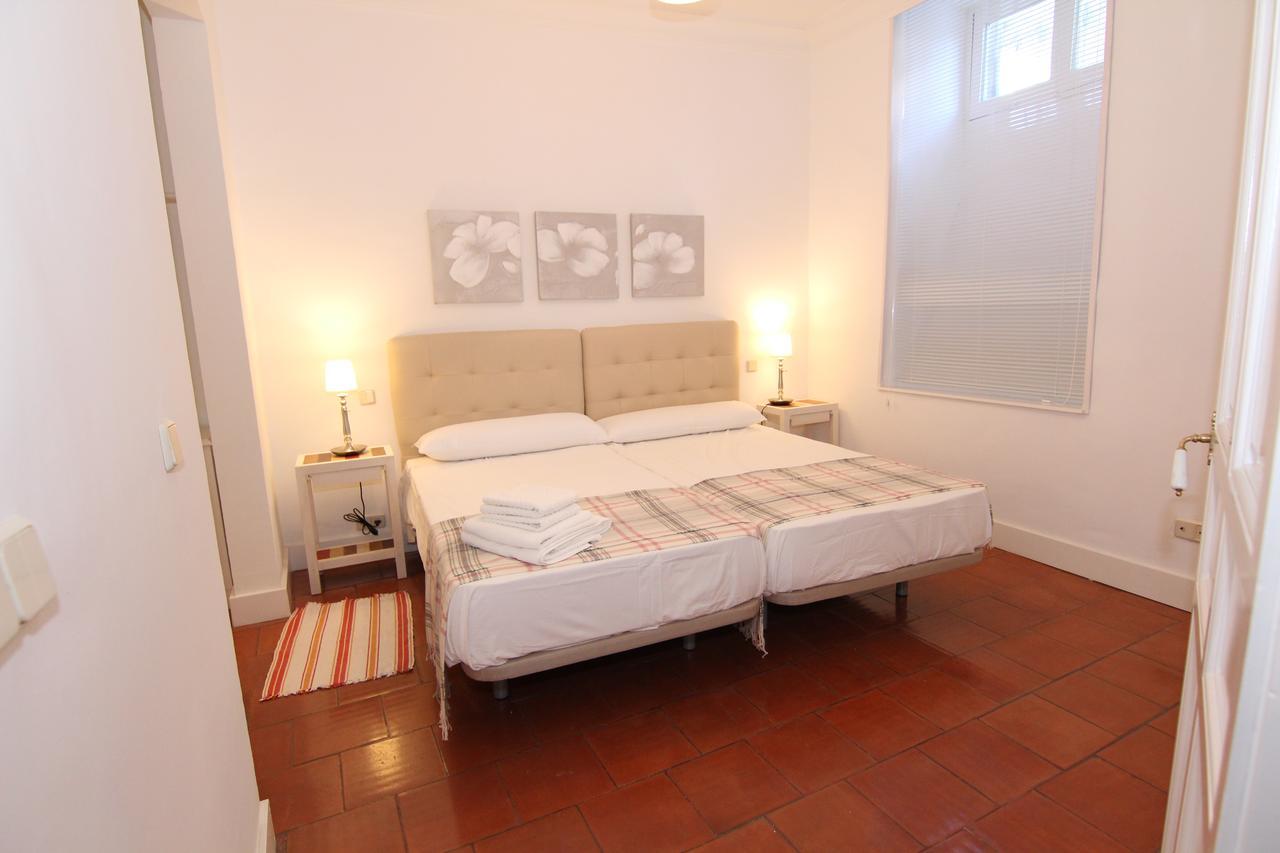 Apartamentos Madrid Retiro Kültér fotó