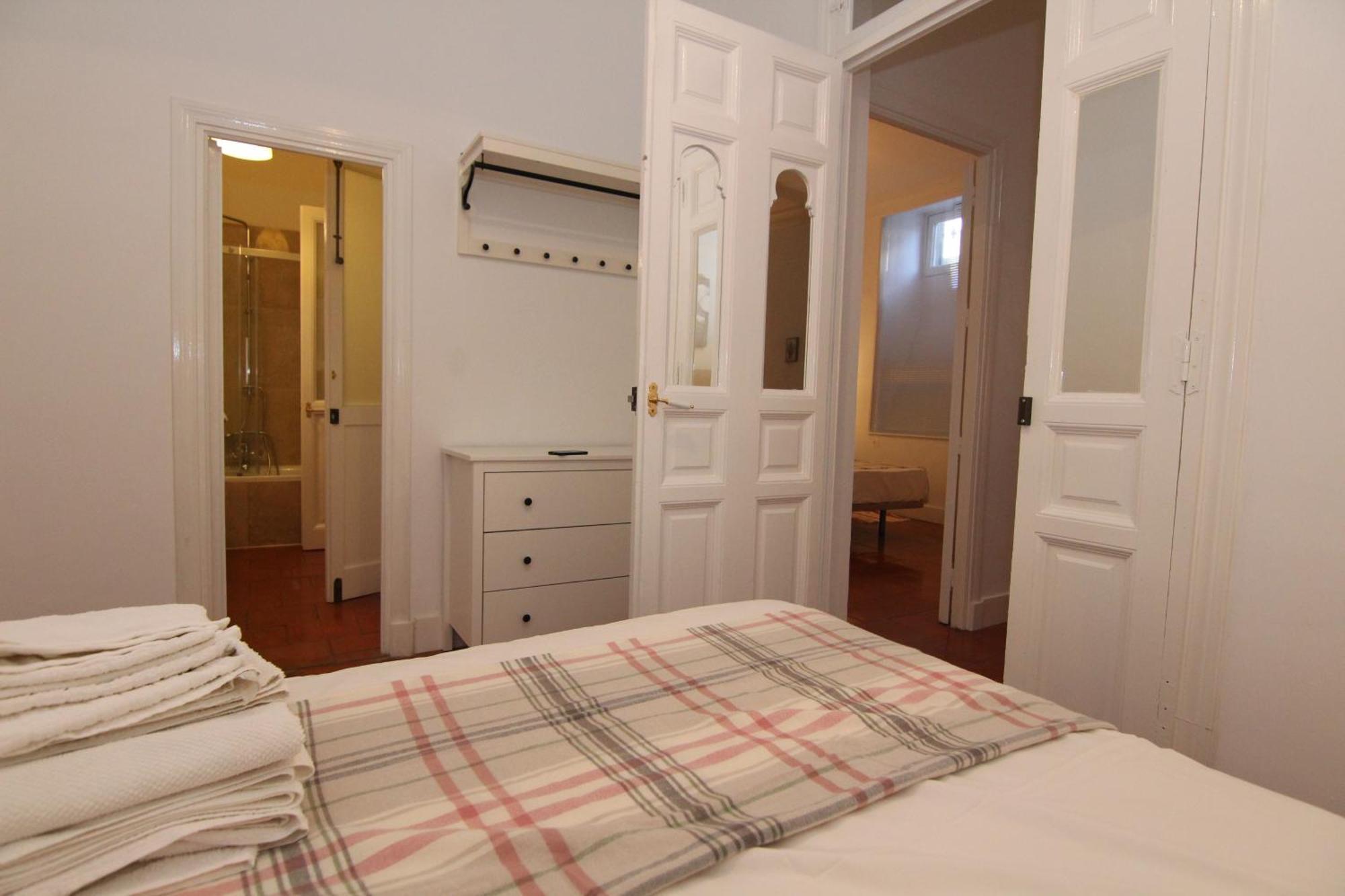 Apartamentos Madrid Retiro Kültér fotó