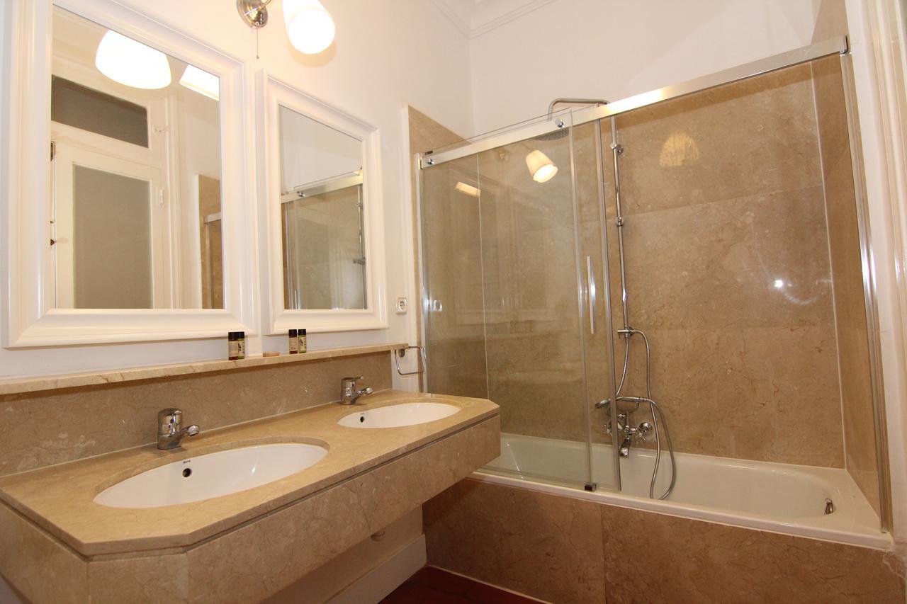 Apartamentos Madrid Retiro Kültér fotó