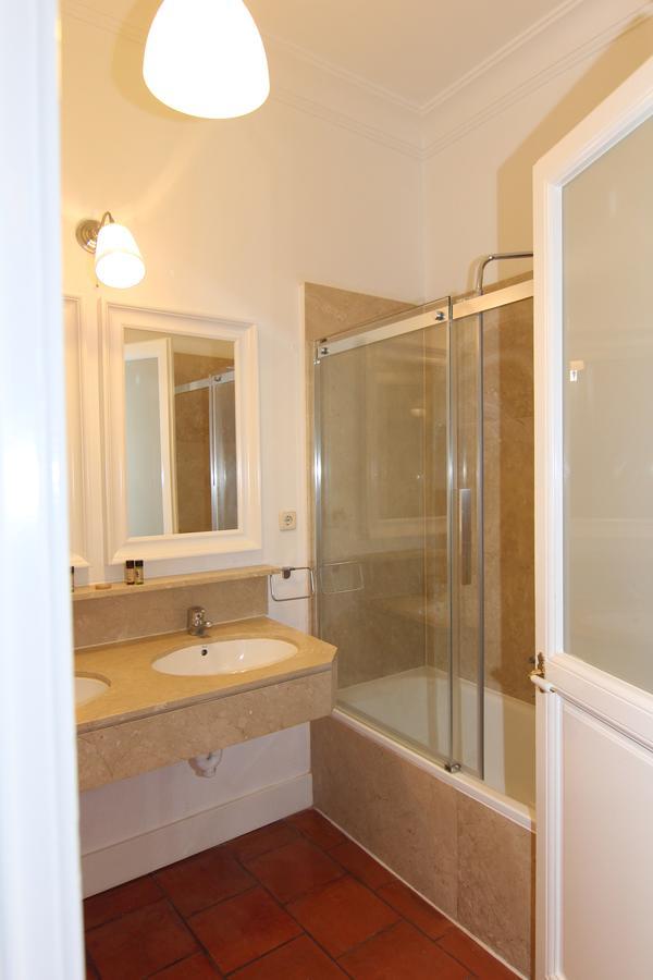 Apartamentos Madrid Retiro Kültér fotó
